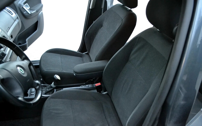 Skoda Fabia cena 16900 przebieg: 174000, rok produkcji 2008 z Gostynin małe 781